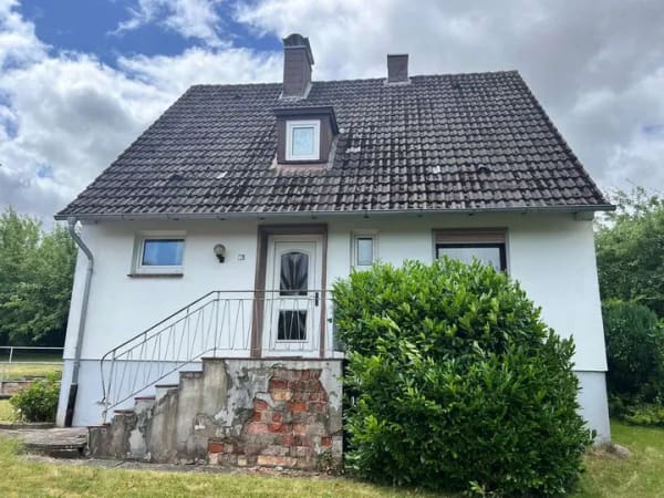 Immobilie in Ahrensbök - Freiraum für Ihre Ideen –Sanierungsobjekt mit Potenzial - Bild 3
