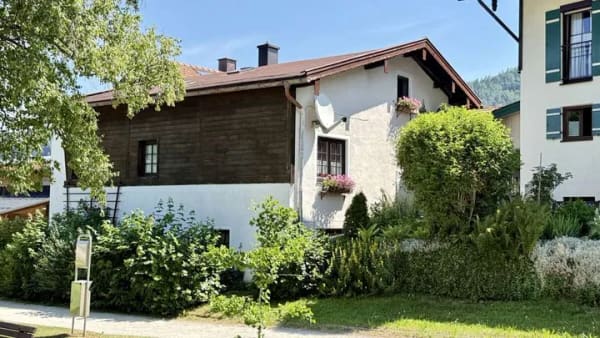 Immobilie in Ruhpolding - Charmantes Mehrgenerationenhaus im Herzen von Ruhpolding- 4 Wohneinheiten- vielseitig nutzbar - Bild 3