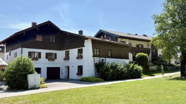 Immobilie in Ruhpolding - Charmantes Mehrgenerationenhaus im Herzen von Ruhpolding- 4 Wohneinheiten- vielseitig nutzbar - Bild 4