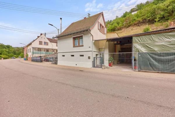 Immobilie in Frankeneck - Viel Raum für Ihre Ideen – Wohnimmobilie mit außergewöhnlichem Lager- und Nutzungspotenzial - Bild 2