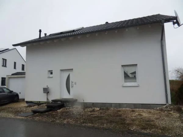 Immobilie in Neenstetten - Einfamilienhaus in Neenstetten aus der Zwangsversteigerung ! - Bild 3
