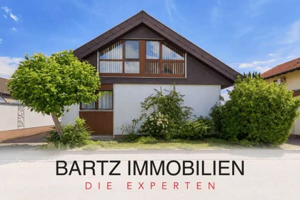 Immobilie in Neuhofen - Wohnen mit Weitblick – großzügiges Zuhause mit außergewöhnlicher Aussicht über die Felder - Bild 0