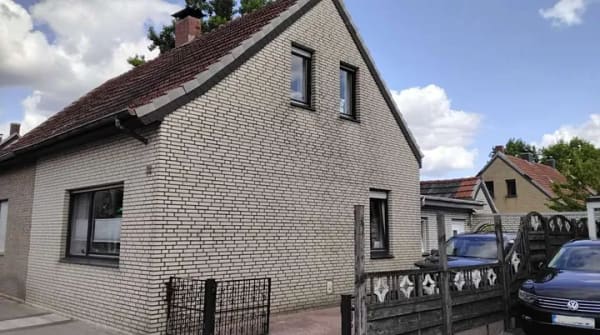 Immobilie in Gronau - Ideal als Kapitalanlage oder zur Eigennutzung – gepflegte Doppelhaushälfte mit Garten und Garage - Bild 0