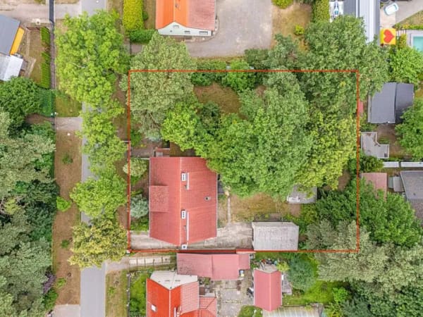 Immobilie in Rehfelde - Freiraum für Ihre Wohnträume – Großzügiges Einfamilienhaus mit Baureserve - Bild 3