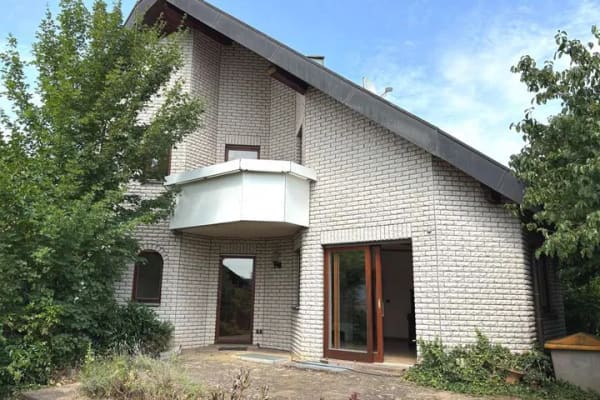 Immobilie in Alfdorf - Großzügiges Einfamilienhaus mit Einliegerwohnung in schöner Wohnlage - Bild 0
