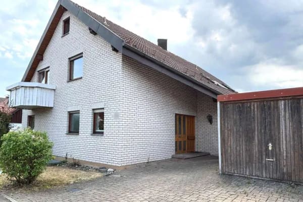 Immobilie in Alfdorf - Großzügiges Einfamilienhaus mit Einliegerwohnung in schöner Wohnlage - Bild 1