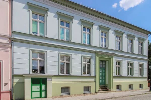 Immobilie in Wriezen - Voll vermietetes Mehrfamilienhaus in historisch geprägter Lage von Wriezen - Bild 0