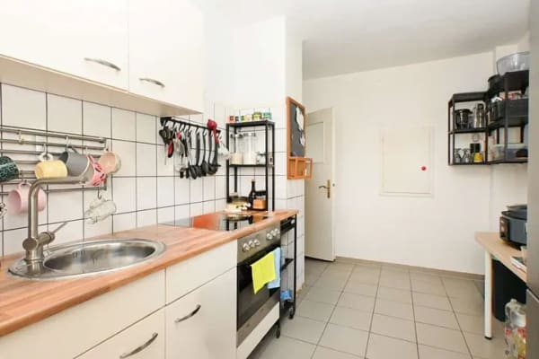 Immobilie in Sehnde - Attraktives Doppelhaus mit zwei Wohneinheiten und großem Garten - Bild 3