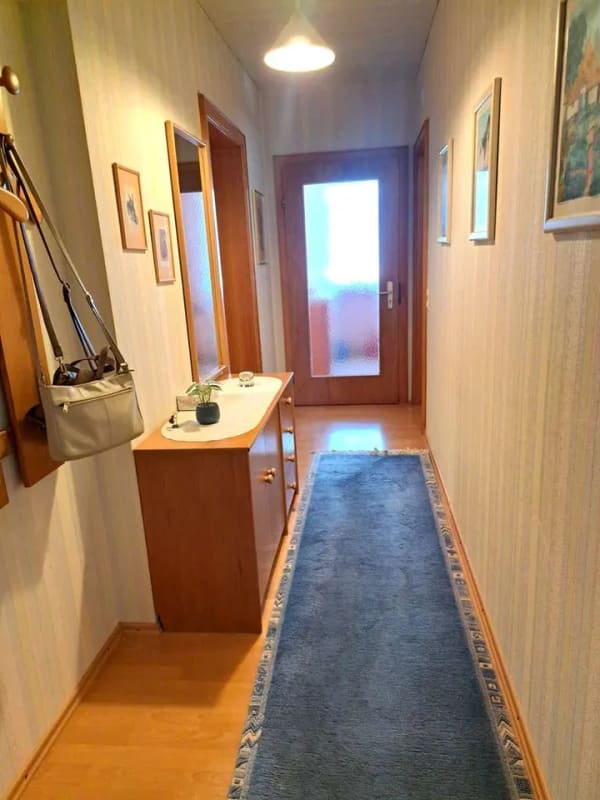 Immobilie in Püttlingen - gepflegtes Zweifamilienhaus in Ortsrandlage von Püttlingen - Bild 1