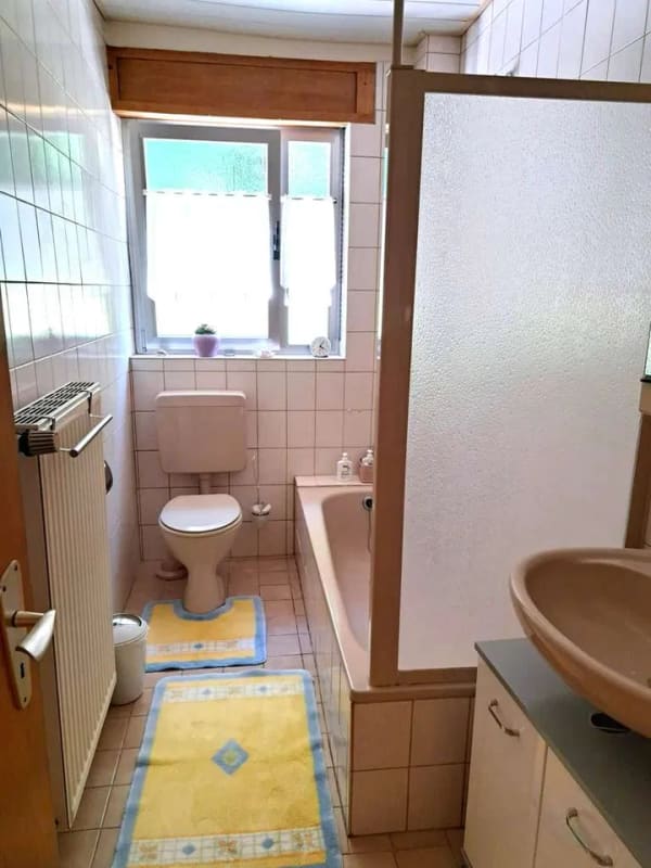 Immobilie in Püttlingen - gepflegtes Zweifamilienhaus in Ortsrandlage von Püttlingen - Bild 2