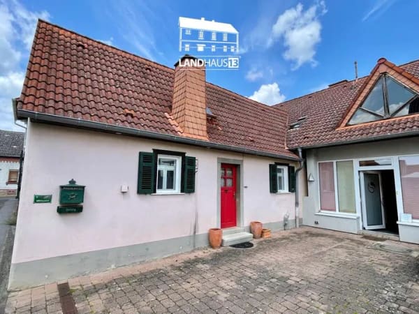 Immobilie in Schwabenheim an der Selz - Charmantes, modernisiertes Einfamilienhaus • Kombination Altbau+Neubaustil • Garten • Schwabenheim - Bild 0