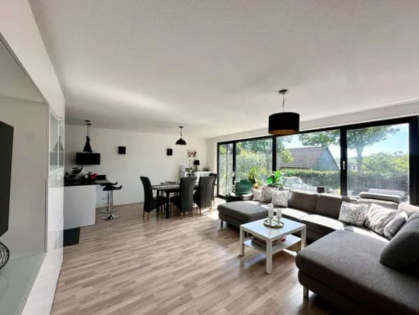 Immobilie in Klein-Winternheim - Provisionsfrei: freistehendes Split-Level-Haus - modernisiert & direkt nutzbar - Bild 0