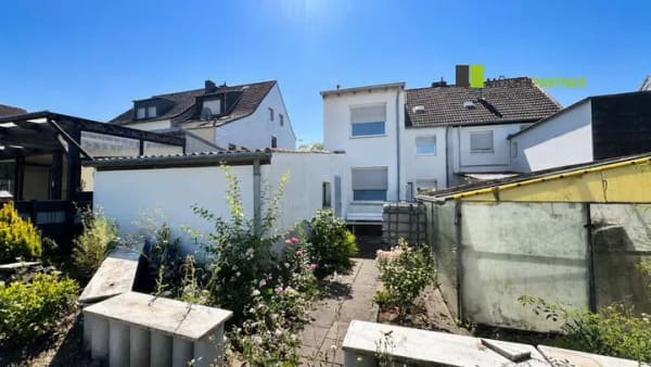 Immobilie in Eschweiler - Zuhause im beliebten Stadtteil Hastenrath – Doppelhaushälfte mit Garage und schönem Garten - Bild 2