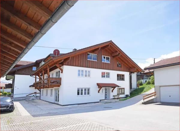 Immobilie in Fischen im Allgäu - 2‑Wohnungen‑ Wohnen oder vermieten in Maderhalm – modernes Wohnen im Allgäu - Bild 1