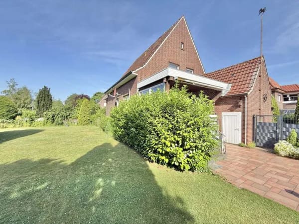 Immobilie in Ennigerloh - Großzügiges Einfamilienhaus mit großem Garten und vielfältigen Nutzungsmöglichkeiten in Enniger - Bild 3