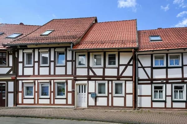 Immobilie in Gieboldehausen - Gieboldehausen: Einfamilienhaus mit Garten und Dachterrasse! - Bild 0