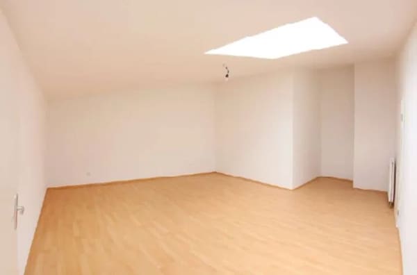 Immobilie in Prien am Chiemsee - Provisionsfrei: Helle und geräumige 2+2-Zimmer-Wohnung in See-und Ortsnähe in Prien am Chiemsee - Bild 2