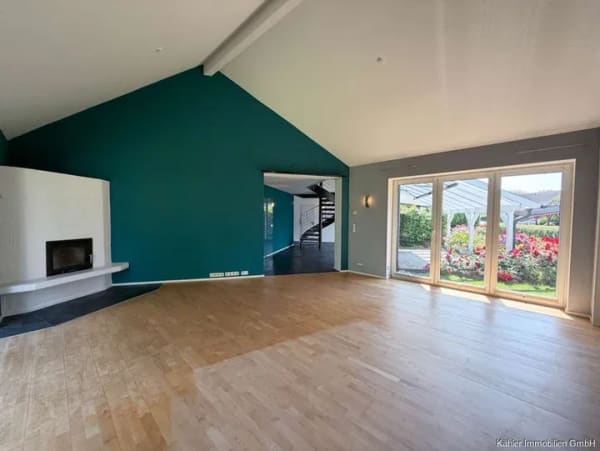 Immobilie in Büsumer Deichhausen - Architektonisch besonderes Wohnhaus mit separatem Apartment in ruhiger Sackgassenendlage - Bild 4