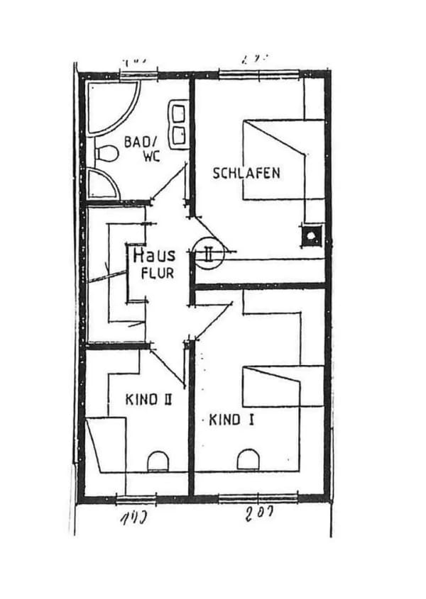 Immobilie in Dahlen - Reihenmittelhaus mit 4 Zimmer und Stellplatz sucht neue Familie, große Dachfläche und unterkellert! - Bild 2