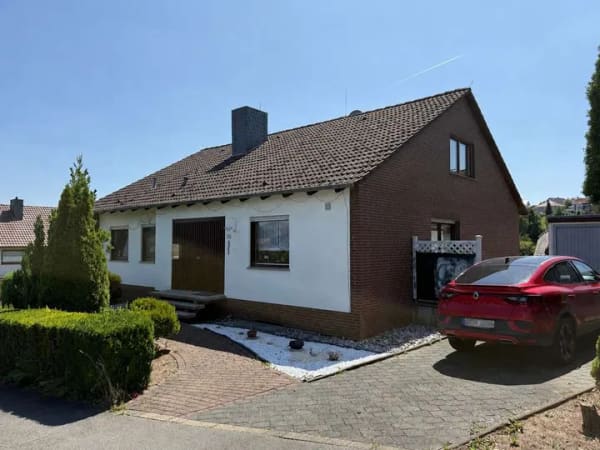 Immobilie in Gieboldehausen - Schönes & Freistehendes EFH mit Einliegerwohnung in ruhiger Lage - Bild 0
