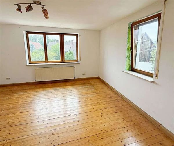 Immobilie in Uttenreuth - Ideal für Handwerker! Leerstehende 4-Zi.-Wohnung in Uttenreuth - Provisionsfrei!  - Bild 0