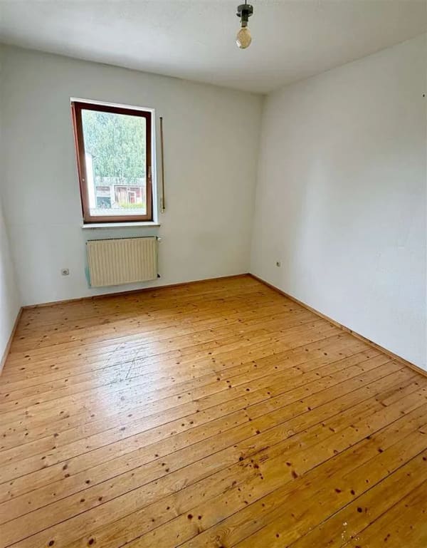 Immobilie in Uttenreuth - Ideal für Handwerker! Leerstehende 4-Zi.-Wohnung in Uttenreuth - Provisionsfrei!  - Bild 3
