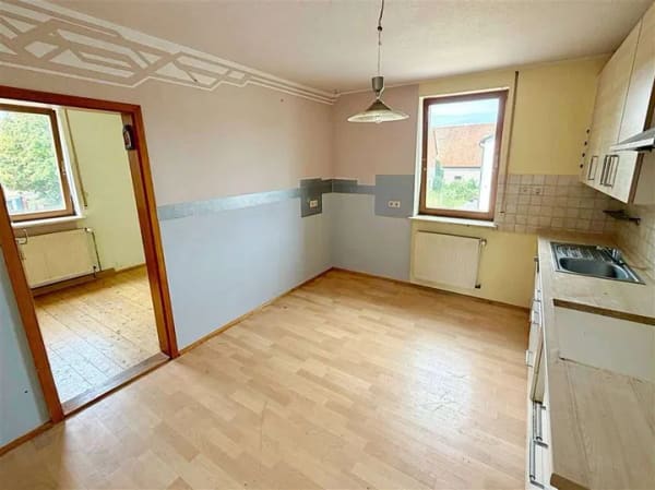 Immobilie in Uttenreuth - Ideal für Handwerker! Leerstehende 4-Zi.-Wohnung in Uttenreuth - Provisionsfrei!  - Bild 4