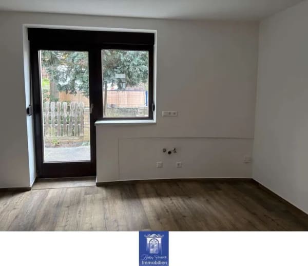 Immobilie in Kamenz - Kamjenc - Wohnen in der Kamenzer Innenstadt! Gemütliches, saniertes EFH mit Terrasse, Garten und 2 Garagen! - Bild 2