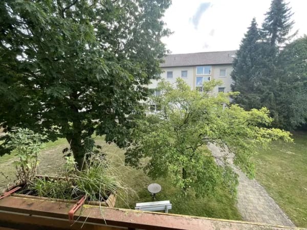 Immobilie in Braunschweig - BS-Schapen, ETW, ruhige Lage, 1.OG, ca 85 m²-Wfl, 3 Zi, Balkon, EL-Leit/Bad neu, EBK, super Zustand. - Bild 0