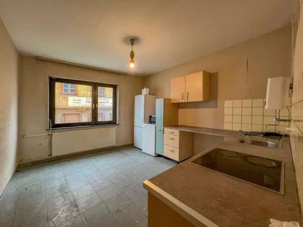Immobilie in Karlstadt - Viel Haus, viel Potenzial – Zweifamilienhaus mit Scheune für handwerklich geschickte Selbermacher - Bild 3