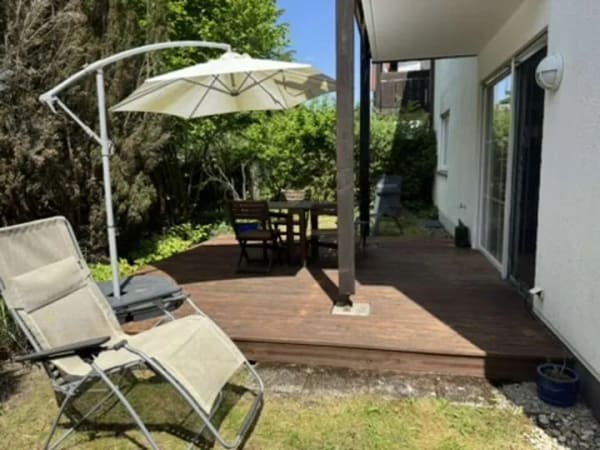 Immobilie in Pullach im Isartal - Gartenperle in Pullach: Ruhige 2-Zimmer-Erdgeschosswohnung mit privatem Südwestgarten - Bild 1