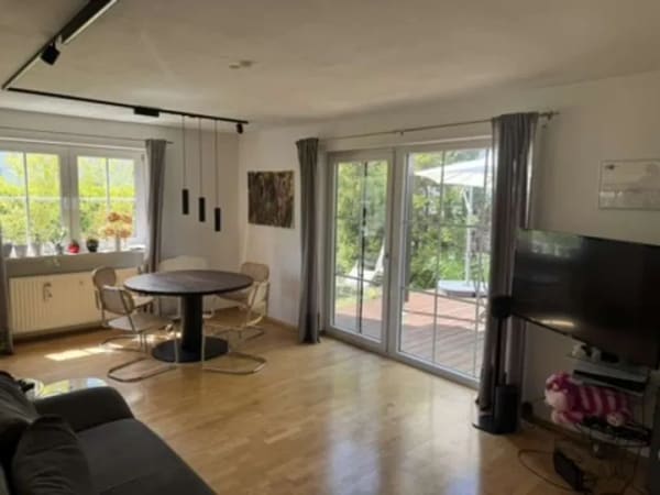 Immobilie in Pullach im Isartal - Gartenperle in Pullach: Ruhige 2-Zimmer-Erdgeschosswohnung mit privatem Südwestgarten - Bild 3