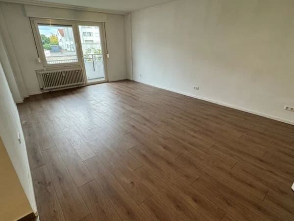 Immobilie in Heusenstamm - Keine Käuferprovision! Kaufen Sie ab € 249,- mtl.* / Renovierte 2 Zi.EG-ETW & Garage ! - Bild 2