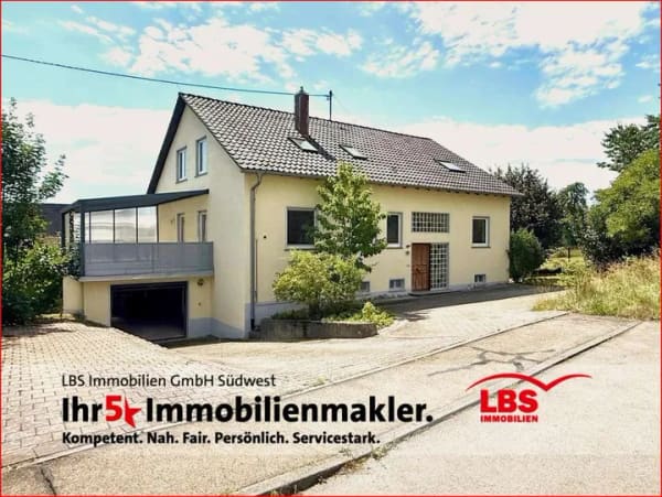 Immobilie in Pfullendorf - Sofort verfügbar! Drei Wohneinheiten in zentraler Ortsrandlage von Aach-Linz
 - Bild 0