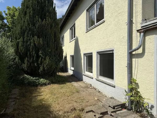 Immobilie in Pfullendorf - Sofort verfügbar! Drei Wohneinheiten in zentraler Ortsrandlage von Aach-Linz
 - Bild 2