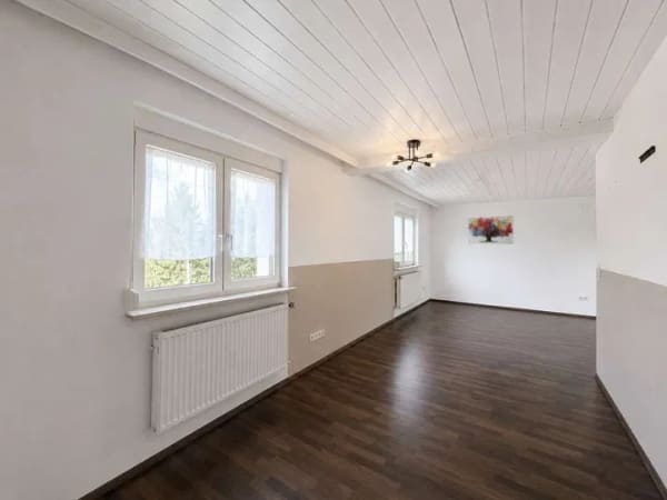Immobilie in Schellweiler - Freistehendes Einfamilienhaus mit großem Garten in ruhiger Lage von Schellweiler - Bild 3