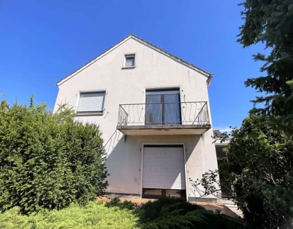 Immobilie in Maxdorf - Freistehendes EFH mit Anbau und Ausbaupotenzial auf sonnigem Eckgrundstück, Garage und 2 Stellplätze - Bild 1