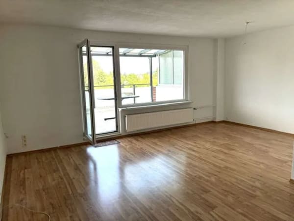 Immobilie in Sternberg - Reihenendhaus mit Fernblick und 6 Zimmern sowie Doppelgarage in Sternberg - Bild 3