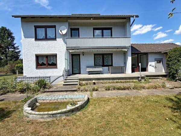 Immobilie in Neuötting - Auch die Lage kann Luxus sein - Haus in Ortsrandlage - Bild 0