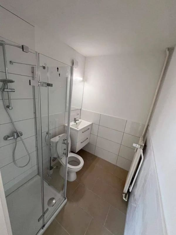 Immobilie in Schweinfurt - Nagelneu sanierte City-Balkon-Wohnung! - Bild 3