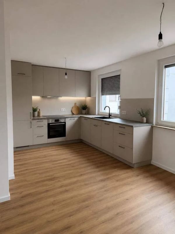 Immobilie in Laichingen - Helle 3,5-Zi-Wohnung mit Balkon & Aufzug-viel Platz-sofort frei - Bild 0