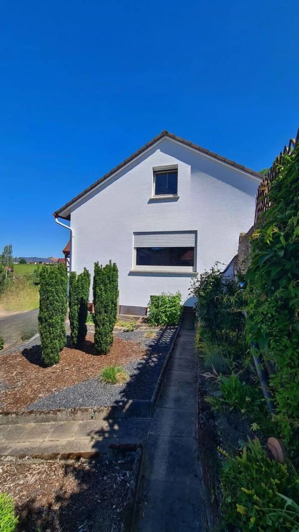 Immobilie in Hünfeld - Zwei zusammenhängende, autarke Einfamilienhäuser mit einem traumhaften Gartengrundstück .... ein  außergewöhnliches Zuhause für Generationen etc.... - Bild 3