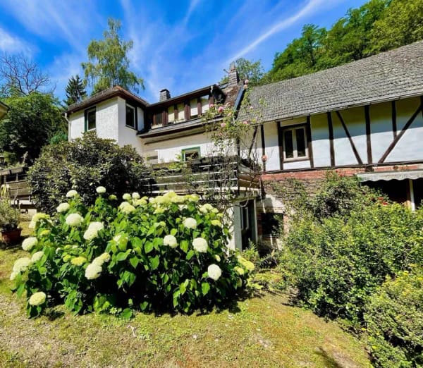 Immobilie in Schweighausen - Romantisches Mühlenanwesen am Bach mit Atelier und Scheune, eigenes Waldgrundstück in idyllischer Lage zwischen Schweighausen und Nassau - Bild 0