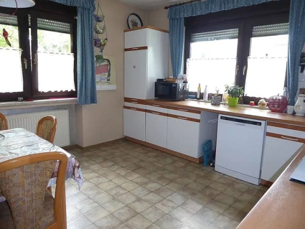 Immobilie in Konradsreuth - Geräumiges Ein- bis Zweifamilienhaus mit Garten in Konradsreuth - Bild 4