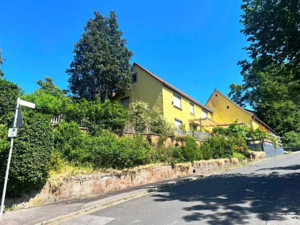 Immobilie in Rauhenebrach - Rauhenebrach OT - Pferdefreunde und Naturliebhaber – beeindruckendes Anwesen mit Wohnhaus, Hof, Nebengebäuden und 17.190 m² Grundfläche!  - Bild 1