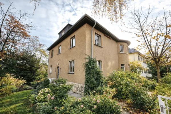 Immobilie in Weimar - Stilvolle Stadtvilla mit 3 Wohnungen in Bestlage von Weimar - Bild 0