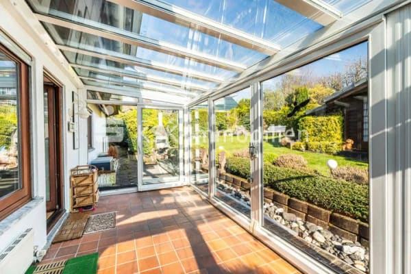 Immobilie in Overath - Hereinspaziert! Attraktives Einfamilienhaus mit Einliegerwohnung in begehrter Lage! - Bild 4
