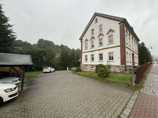 Immobilie in Breitenbrunn/Erzgebirge - Mehrfamilienhaus mit großer Garage in Breitenbrunn - Bild 3