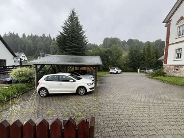 Immobilie in Breitenbrunn/Erzgebirge - Mehrfamilienhaus mit großer Garage in Breitenbrunn - Bild 4