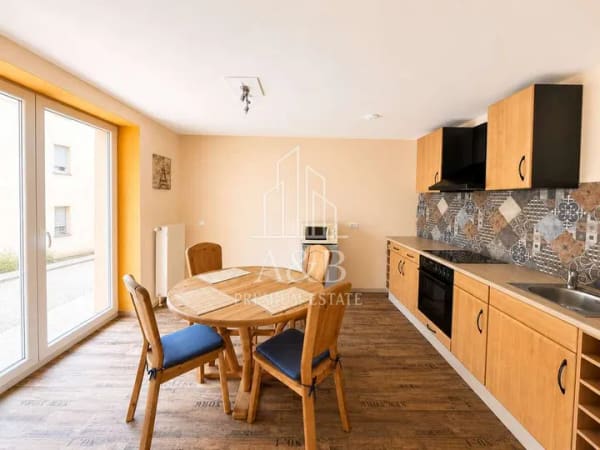Immobilie in Freimersheim - ** Charmantes EFH mit Innenhof, Garten, großer Dachterrasse und die Option zur Hobbywerkstatt ** - Bild 1